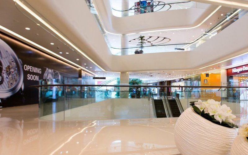 大型商场 大型商场